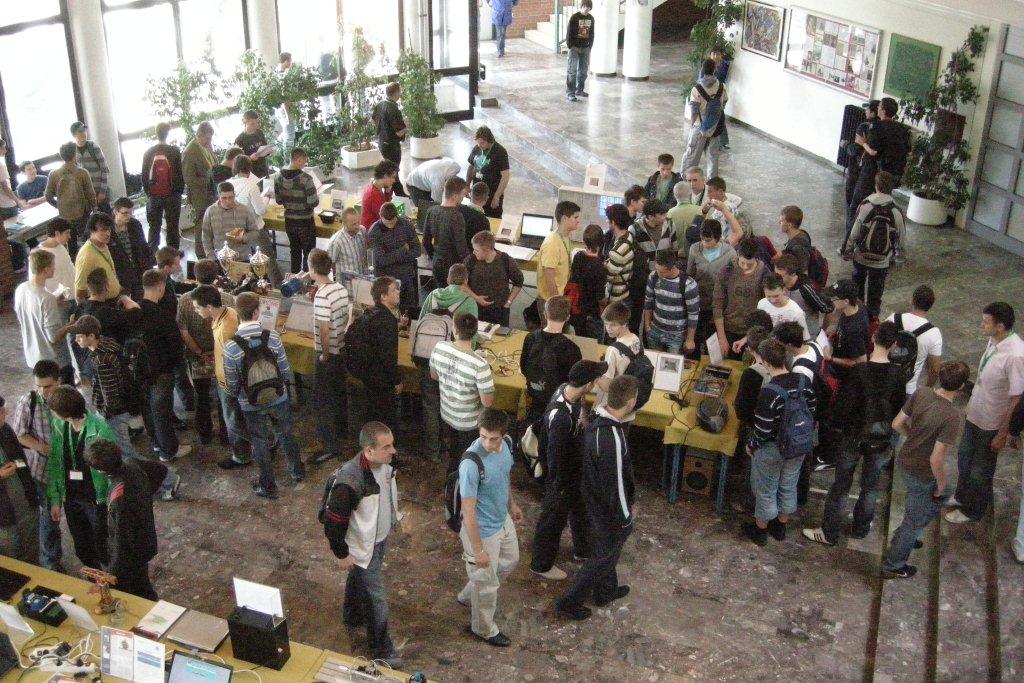 Arhimed,
2009.