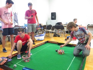 Najbolji mladi robotičari Hrvatske pripremali se za međunarodna natjecanja