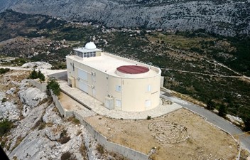 Uručenje donacije Zvjezdanom selu Mosor