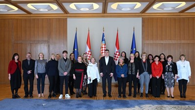 Predsjednik Milanović primio izaslanstvo Hrvatskog saveza učeničkih zadruga