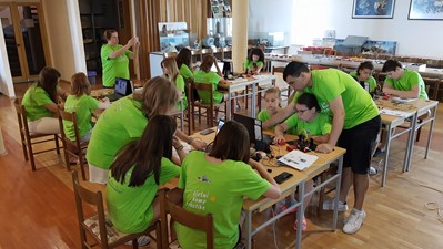 Završen Ljetni kamp robotike u Zvjezdanom selu Mosor