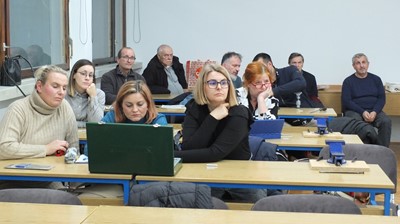 Stručno usavršavanje ručnog urezivanju i narezivanju navoja
