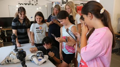 Održan Ljetni robotički kamp za cure u Dubrovniku