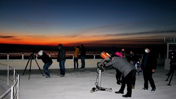 Održano promatranje konjunkcije Jupitera i Saturna iz Zvjezdanog sela Mosor